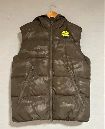 muta 다크 그린 다운 베스트 후드 부착