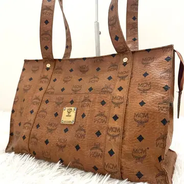 MCM 자립하는 토트백 비세토스 올 패턴 가죽 숄더 A4
