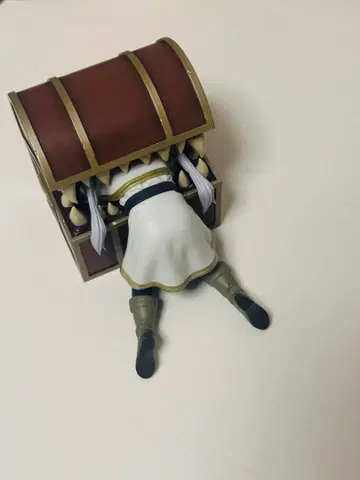 장송의 프리렌 피규어