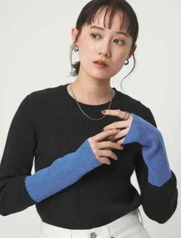 새상품 그린 라벨 바이컬러 리브 풀오버 니트 블랙