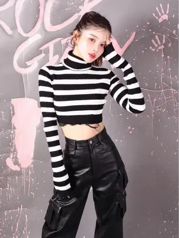 Darich 데미지 보더 숏 리브 니트