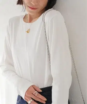 저널 스탠다드 베어 골지 컴팩트 풀오버 화이트