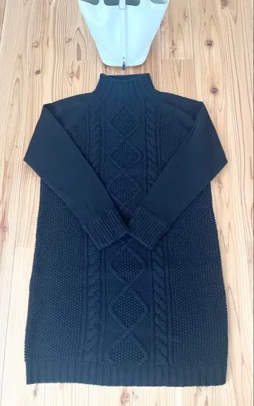 새상품급 띠어리 케이블 니트 원피스 블랙 클리닝 완료