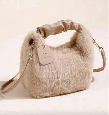 마지막 1점 ZARA 장르 해외 브랜드 퍼 숄더백 베이지 고급