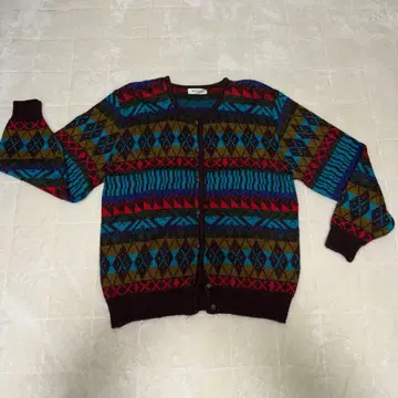 패턴 니트 스웨터