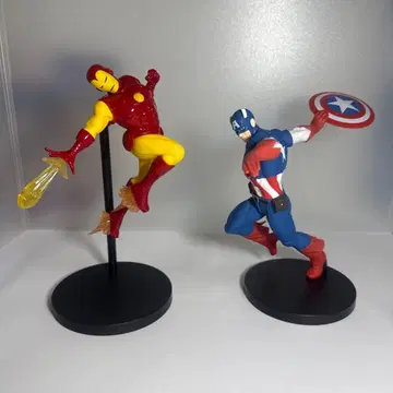 marvel 피규어 2점