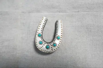 45rpm 말굽 모티브 브로치 새상품