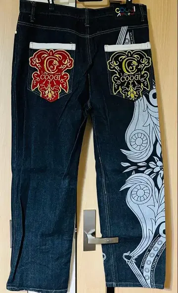 COOGI 자수 그래픽 데님 팬츠