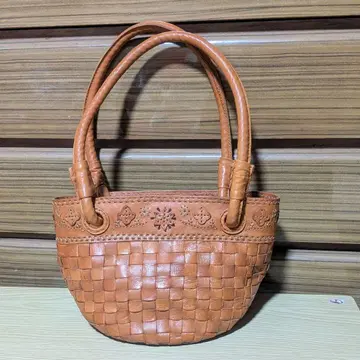 Robita 로비타 뜨개질 가죽 백 별 등의 패치가 귀여운