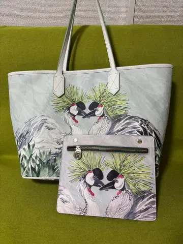 이아파피요네 파우치 포함 토트백