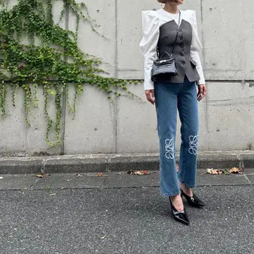 [ 새상품급 ] Cygne 시뉴 프론트 버튼 뷔스티에 그레이 0