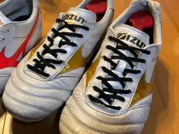 MIZUNO 축구화 화이트/골드