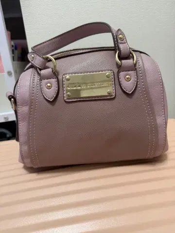 JILL by JILL STUART 플레이트 보스턴