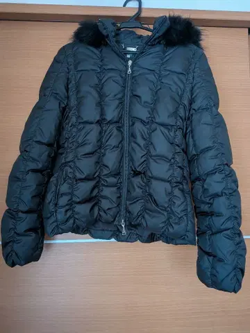 이네드 다운 자켓 블랙