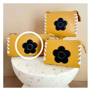 MARY QUANT 가가리 스티치 렉탱글 파우치 W 머스타드