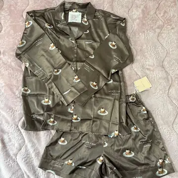 GELATO PIQUE 새틴 룸웨어 상하의 세트 브라운