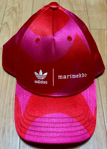 adidas marimekko 콜라보 캡 빨간색