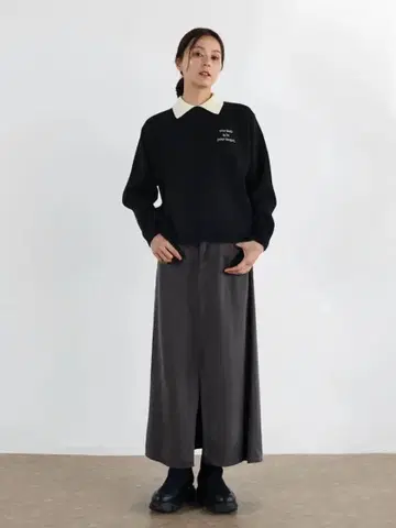 CLOVE 자수 디자인 폴로 니트