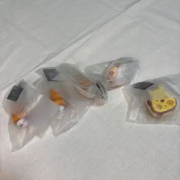 누이빵 미니어처 키체인 베이맥스 푸 도날드 데이지