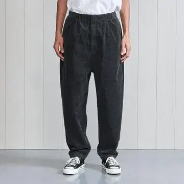 H BEAUTY & YOUTH 가먼트 다이 코듀로이 팬츠