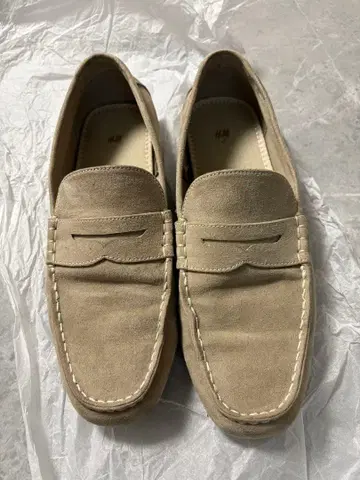 H&M 스웨이드 베이지 로퍼