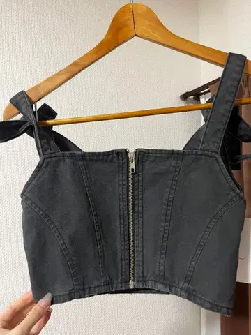 Melt the Lady 블랙 뷔스티에