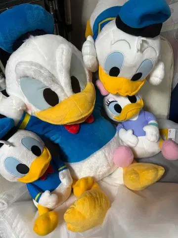 도날드 데이지 봉제 인형