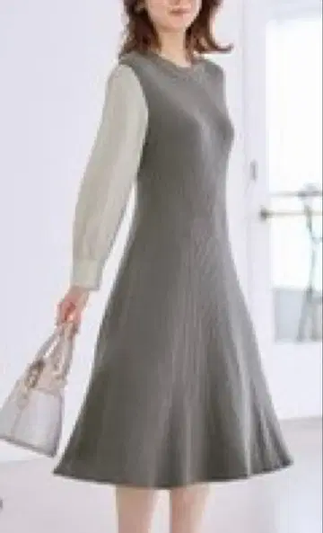 미사용 새상품 anySiS 니트 원피스 그레이 사이즈 2