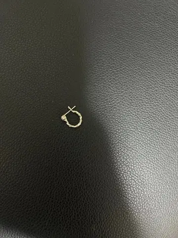 후프 귀걸이 (한쪽 귀용) 텍스처 마감