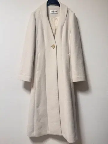 아이보리 롱 코트 체스터 코트 사이즈 1 릴리 브라운