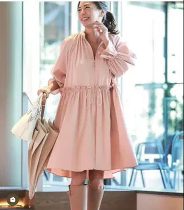 새상품 [ TRAVEL AT HOME ] 허리 개더 코트 핑크 아몬드