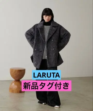 [ 택 포함 새상품 ] LARUTA 샤기 미들 코트 차콜 완판템