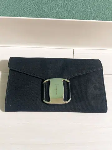Ferragamo 블랙 장지갑