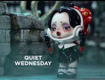 SKULLPANDA x THE ADDAMS FAMILY