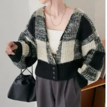새상품급 디스코트 앞뒤 2way 숏 기장 가디건 체크