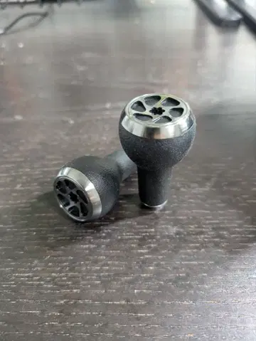 GOMEXUS 베이트릴용 핸들 노브 2개 세트