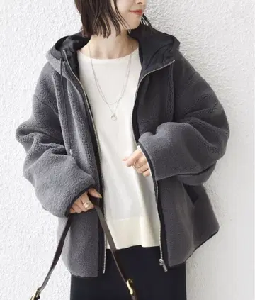 쉽스 보아 배색 후드 블루종 차콜 그레이