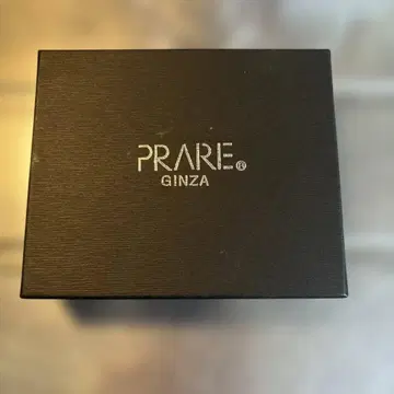 PRARE GINZA 블랙 가죽 접이식 지갑