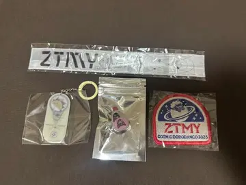 코스믹 가챠 계속 한밤중이면 좋을 텐데 코스믹 진흙 경단 투어 굿즈