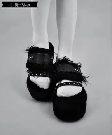 DimMoire 퍼 x 스터드 샌들