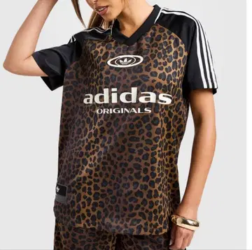 아디다스 게임 셔츠 일본 미입고 쓰리 스트라이프 티셔츠 레오파드