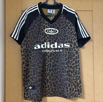 아디다스 게임 셔츠 일본 미입고 쓰리 스트라이프 티셔츠 레오파드