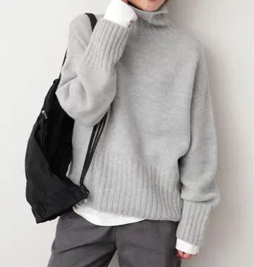 SLOBE IENA 파인 울 뉴앙스 터틀 풀오버 니트