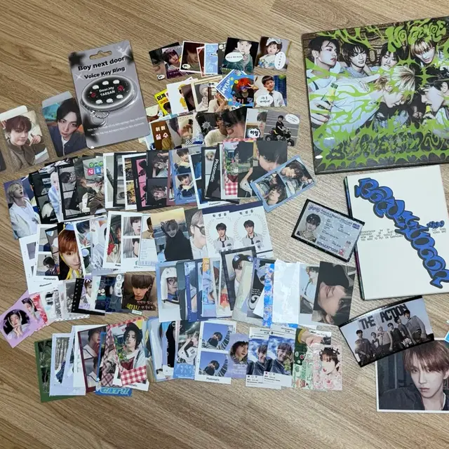 탈덕처분)보넥도 굿즈 팔아요