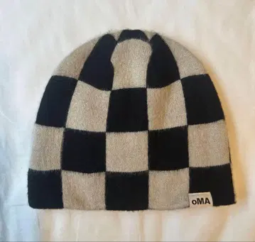 oMA 체크 무늬 비니