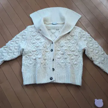 ZARA 아이보리 케이블 니트 가디건