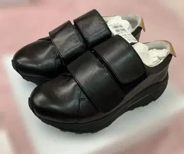 스콧 클럽 블랙 가죽 로퍼 벨크로 스트랩 가격 인하 특가