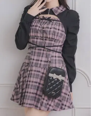 pium 컷 아웃 레이어드 플리츠 미니 원피스 핑크 체크 피