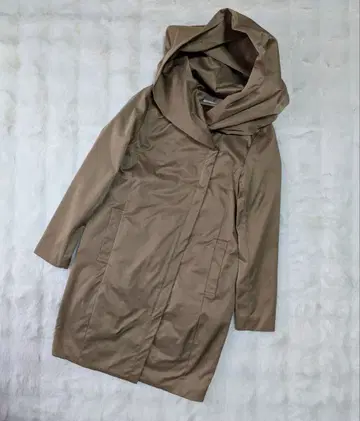 새상품급 바니스뉴욕 보아 라이너 부착 빅 후드 모즈 코트