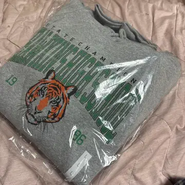 GU 기묘한 이야기 후드티 L 사이즈 미사용 새상품